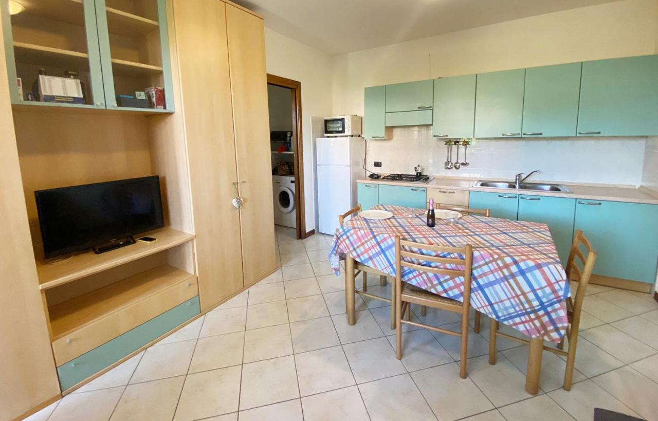 Apartment With Garden And Grill - Green Residence Sirmione Desenzano del Garda Exterior foto